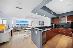 1331 Brickell Bay Dr, Miami, FL 33131 - Photo 4