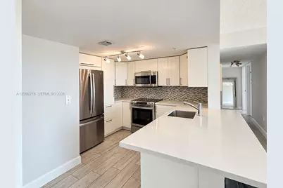 3000 Coral Way #1408, Miami, FL 33145 - Photo 6