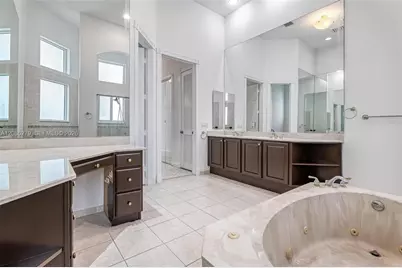 13702 NW 18th St, Pembroke Pines, FL 33028 - Photo 40