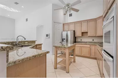 13702 NW 18th St, Pembroke Pines, FL 33028 - Photo 20