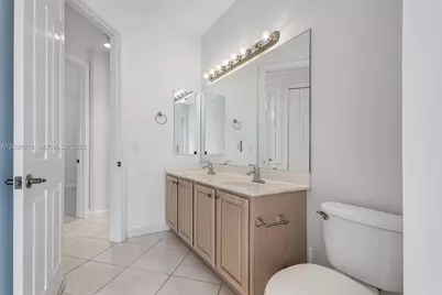 13702 NW 18th St, Pembroke Pines, FL 33028 - Photo 26