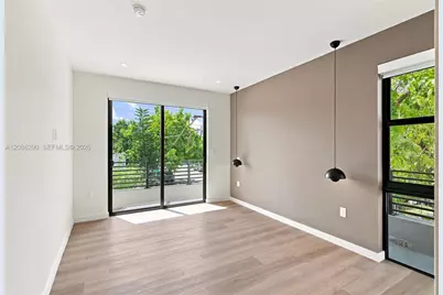 1001 SW 10 Ave, Miami, FL 33130 - Photo 14