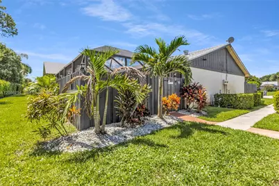 1050 Summit Trail Cir #B, West Palm Beach, FL 33415 - Photo 32