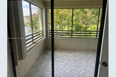 9851 NW 3rd Ct #8, Plantation, FL 33324 - Photo 2