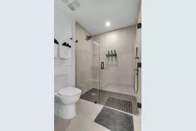 225 N Miami Ave #3501, Miami, FL 33128 - Photo 10