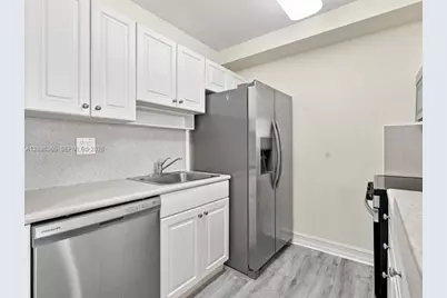 2501 SW Douglas Rd #202, Miami, FL 33133 - Photo 6