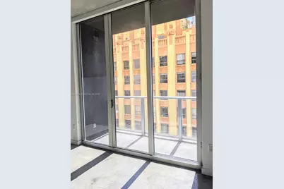 151 SE 1st #1007, Miami, FL 33131 - Photo 6