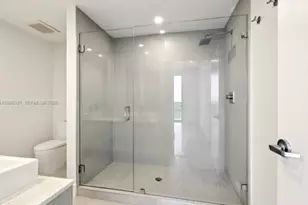 13800 Highland Dr, North Miami Beach, FL 33181 - Photo 14