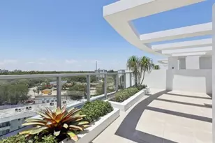 13800 Highland Dr, North Miami Beach, FL 33181 - Photo 30
