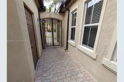 15243 SW 28 Te, Miami, FL 33185 - Photo 4