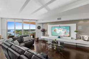 60 Edgewater Dr, Coral Gables, FL 33133 - Photo 6