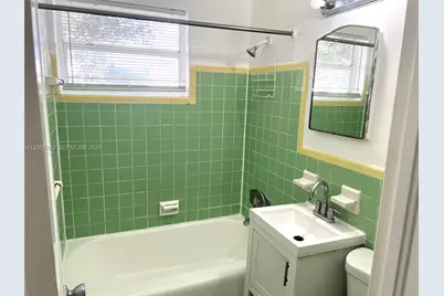 1931 Jefferson St #E, Hollywood, FL 33020 - Photo 8