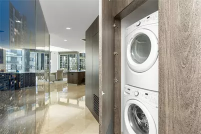 88 SW 7th St #2401, Miami, FL 33130 - Photo 34