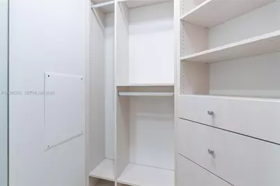 88 SW 7th St #2401, Miami, FL 33130 - Photo 30
