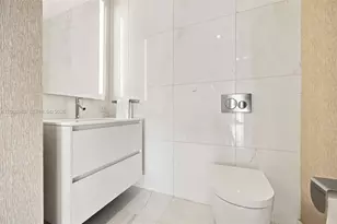 300 Biscayne Blvd Way, Miami, FL 33131 - Photo 14