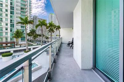 90 SW 3rd St #1115, Miami, FL 33130 - Photo 16