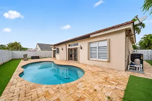 19174 NW 23rd Pl, Pembroke Pines, FL 33029 - Photo 18