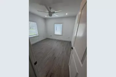 1250 Wren Ave, Miami Springs, FL 33166 - Photo 8