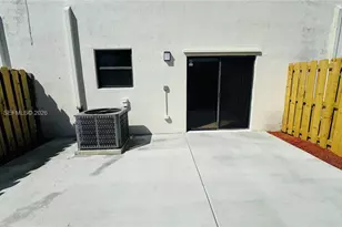 353 NE 37th Pl, Homestead, FL 33033 - Photo 14