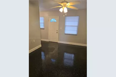 825 NW 70th St #14, Miami, FL 33150 - Photo 4
