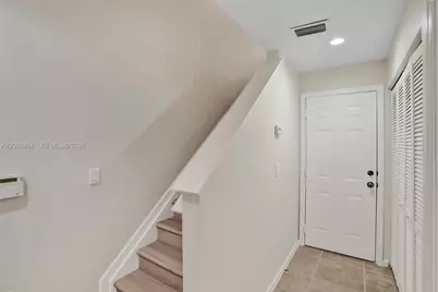 1033 NE 17th Way #1804, Fort Lauderdale, FL 33304 - Photo 32
