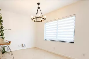 270 NW 40th Ct, Miami, FL 33126 - Photo 8