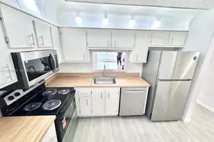 1800 SW 81st Ave, North Lauderdale, FL 33068 - Photo 2