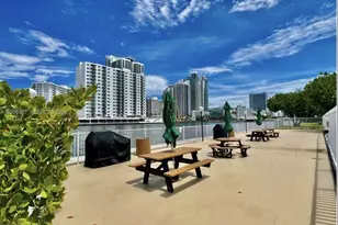 800 Parkview Dr, Hallandale Beach, FL 33009 - Photo 4