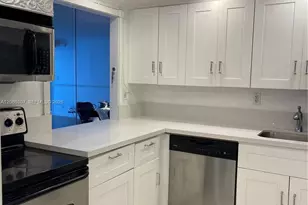 800 Parkview Dr, Hallandale Beach, FL 33009 - Photo 10