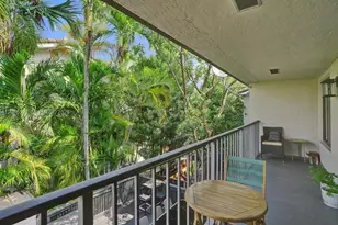2723 NE 164th St, North Miami Beach, FL 33160 - Photo 22