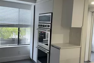 2723 NE 164th St, North Miami Beach, FL 33160 - Photo 36
