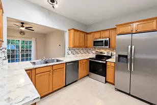 601 NW 19th Ave, Pompano Beach, FL 33069 - Photo 2