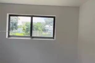 5010 NW 22nd St, Lauderhill, FL 33313 - Photo 10