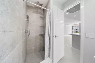 701 Three Islands Boulevard, Hallandale Beach, FL 33009 - Photo 24