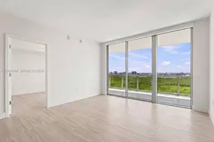 2411 Laguna Cir, North Miami, FL 33181 - Photo 4
