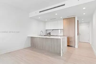 2411 Laguna Cir #1004, North Miami, FL 33181 - Photo 6