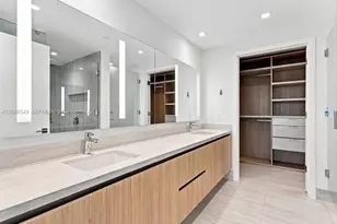 2411 Laguna Cir, North Miami, FL 33181 - Photo 12