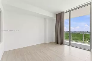 2411 Laguna Cir, North Miami, FL 33181 - Photo 10