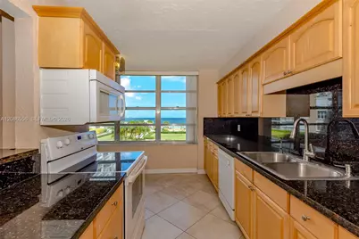 4280 Galt Ocean Dr #3B, Fort Lauderdale, FL 33308 - Photo 4