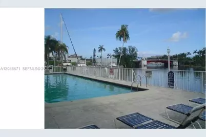 1740 NW N River Dr #117, Miami, FL 33125 - Photo 2