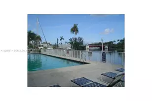 1740 NW N River Dr, Miami, FL 33125 - Photo 2
