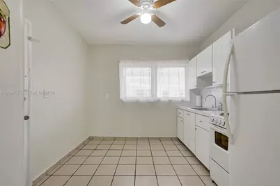 7300 Byron Ave #15B, Miami Beach, FL 33141 - Photo 14
