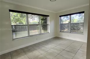 6570 Thomas St, Hollywood, FL 33024 - Photo 8