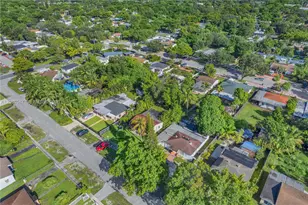 855 NW 130th St, North Miami, FL 33168 - Photo 40