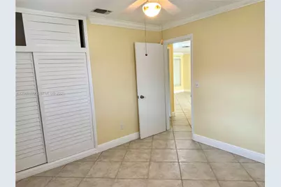 1611 NE 35th St, Pompano Beach, FL 33064 - Photo 14