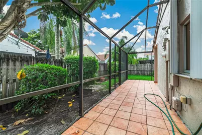 1290 Seagrape Cir, Weston, FL 33326 - Photo 40