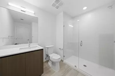 2000 Biscayne Blvd #2414, Miami, FL 33137 - Photo 6