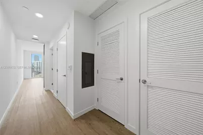 2000 Biscayne Blvd #2414, Miami, FL 33137 - Photo 2