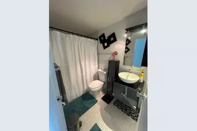 905 Brickell Bay Dr #1029, Miami, FL 33131 - Photo 2