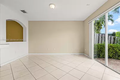 11401 NW 76th Ter, Doral, FL 33178 - Photo 16